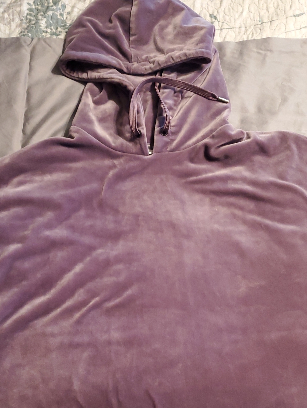 Plush Velvet Cropped Hoodie - Lavender Purple